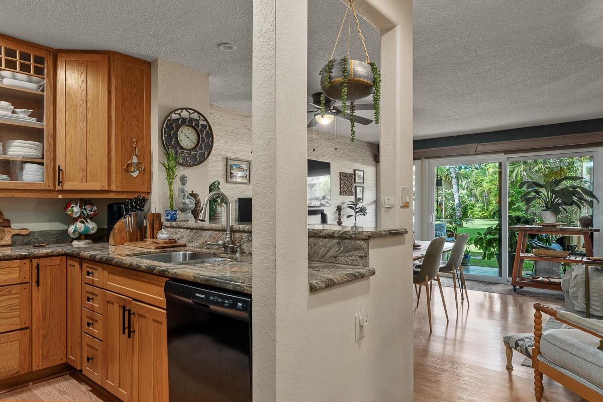 1299 ULUNIU Rd Unit: 103E