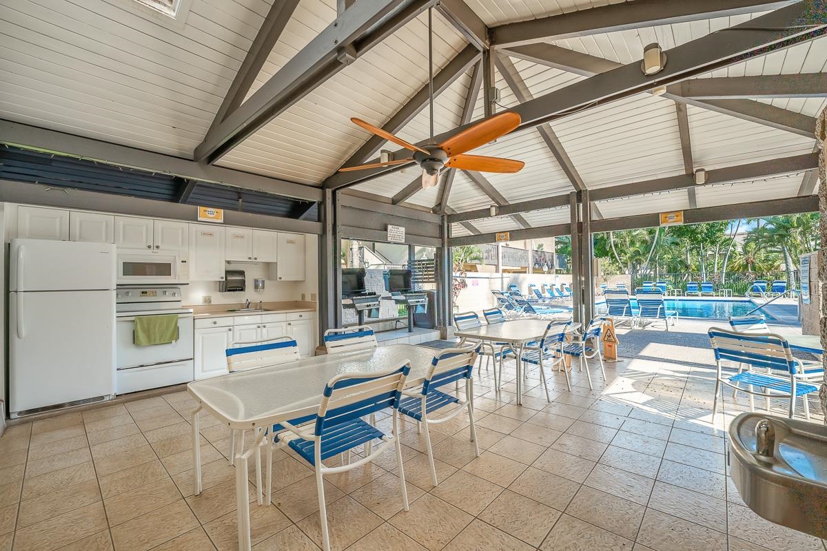 1299 ULUNIU Rd Unit: 103E