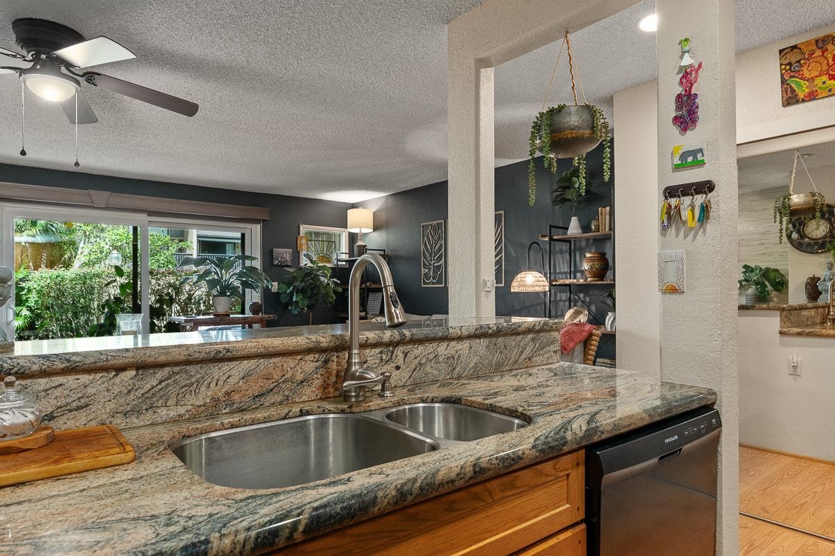 1299 ULUNIU Rd Unit: 103E