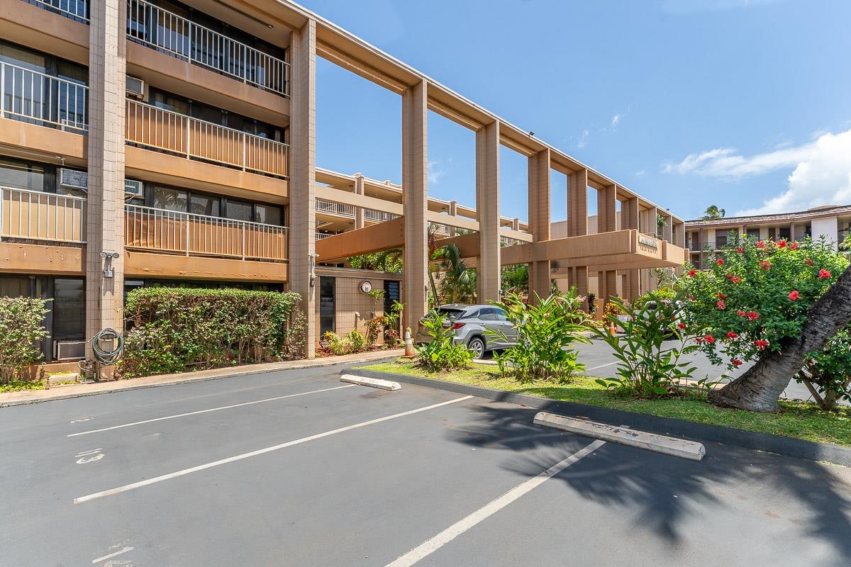 3785 Lower Honoapiilani Rd Unit: 101