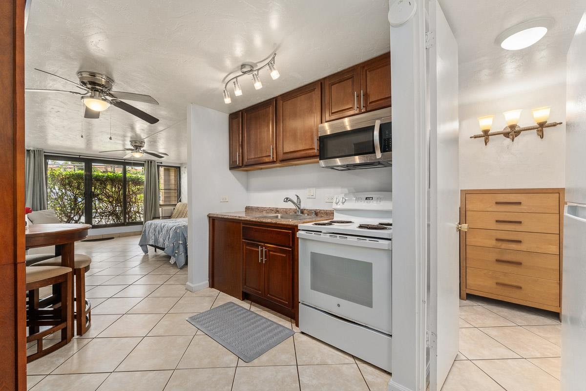 3785 Lower Honoapiilani Rd Unit: 101