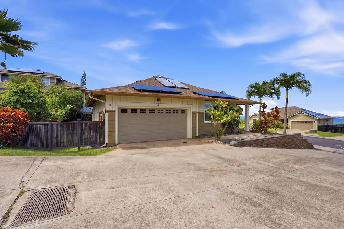 32 Kinohi Loa St