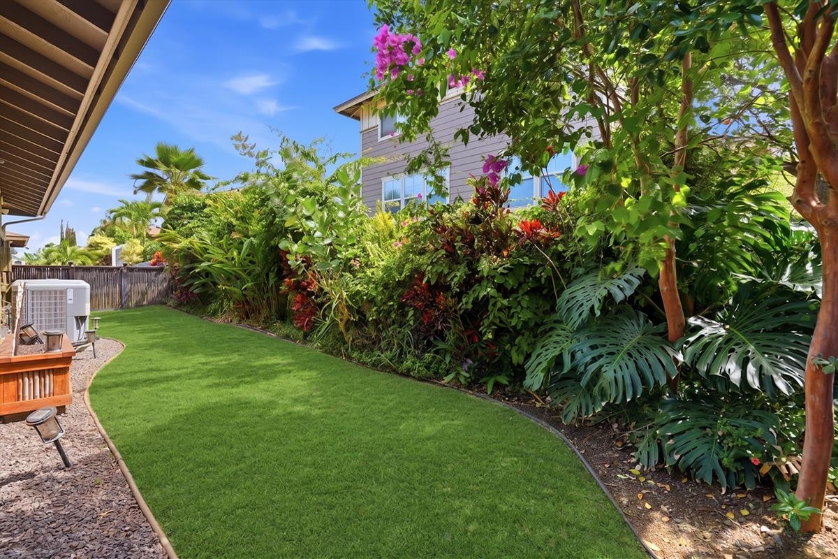 32 Kinohi Loa St