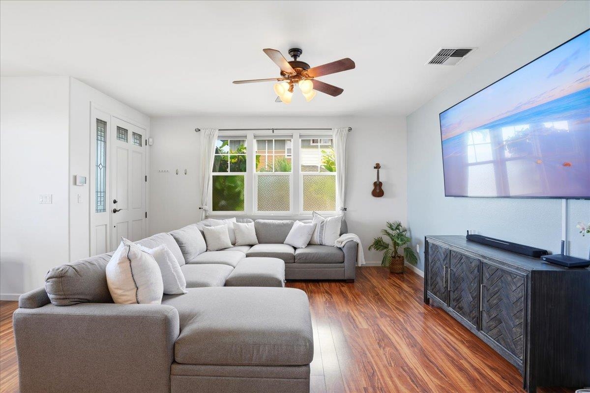 32 Kinohi Loa St