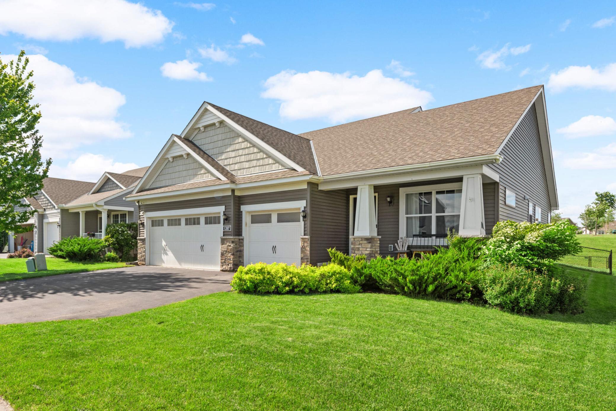1207 139th Street E