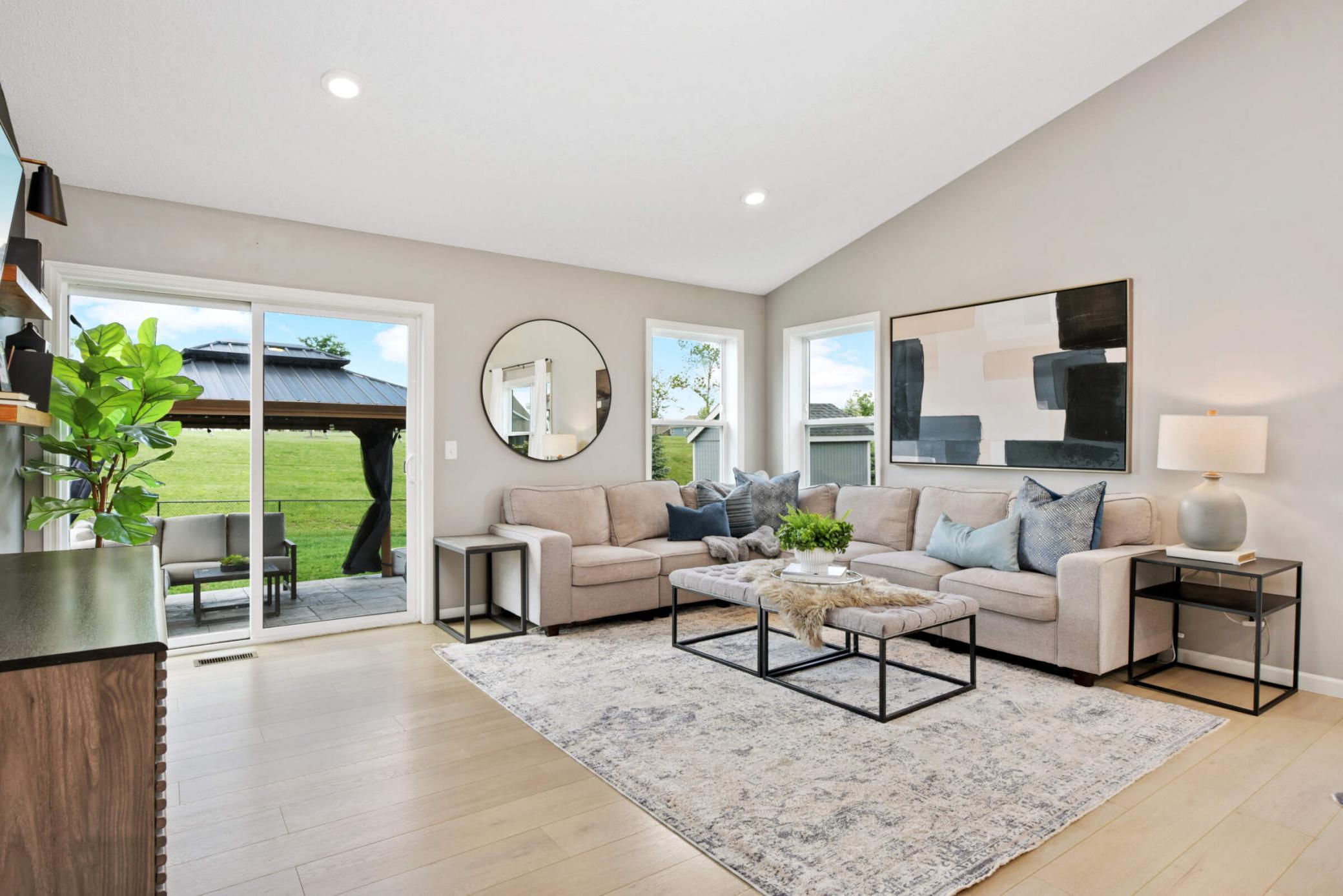 1207 139th Street E