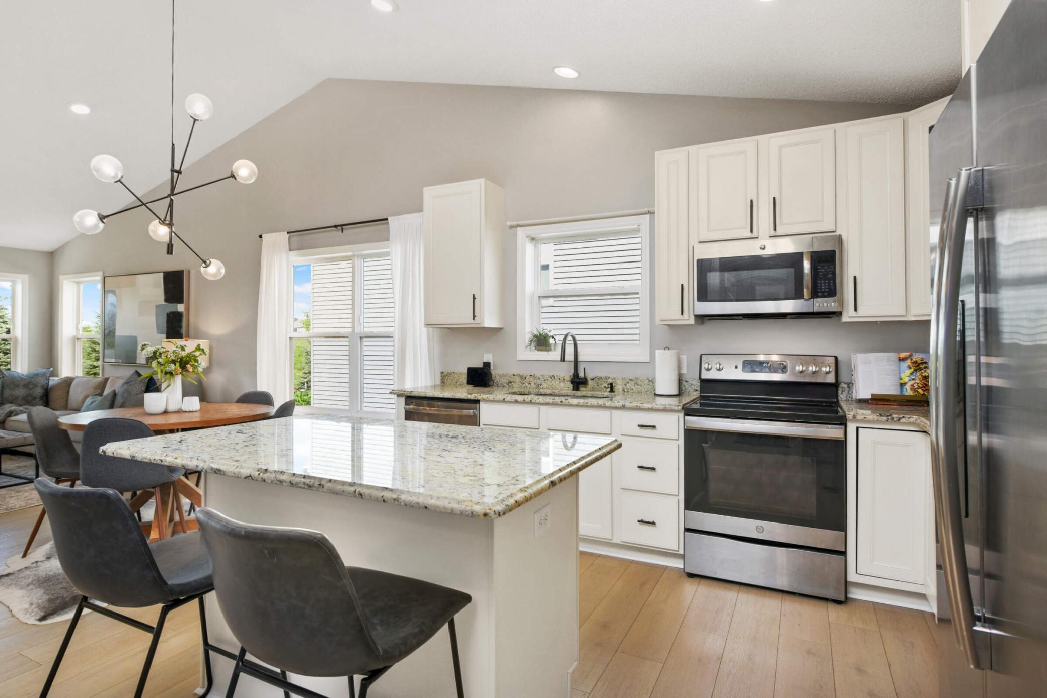 1207 139th Street E