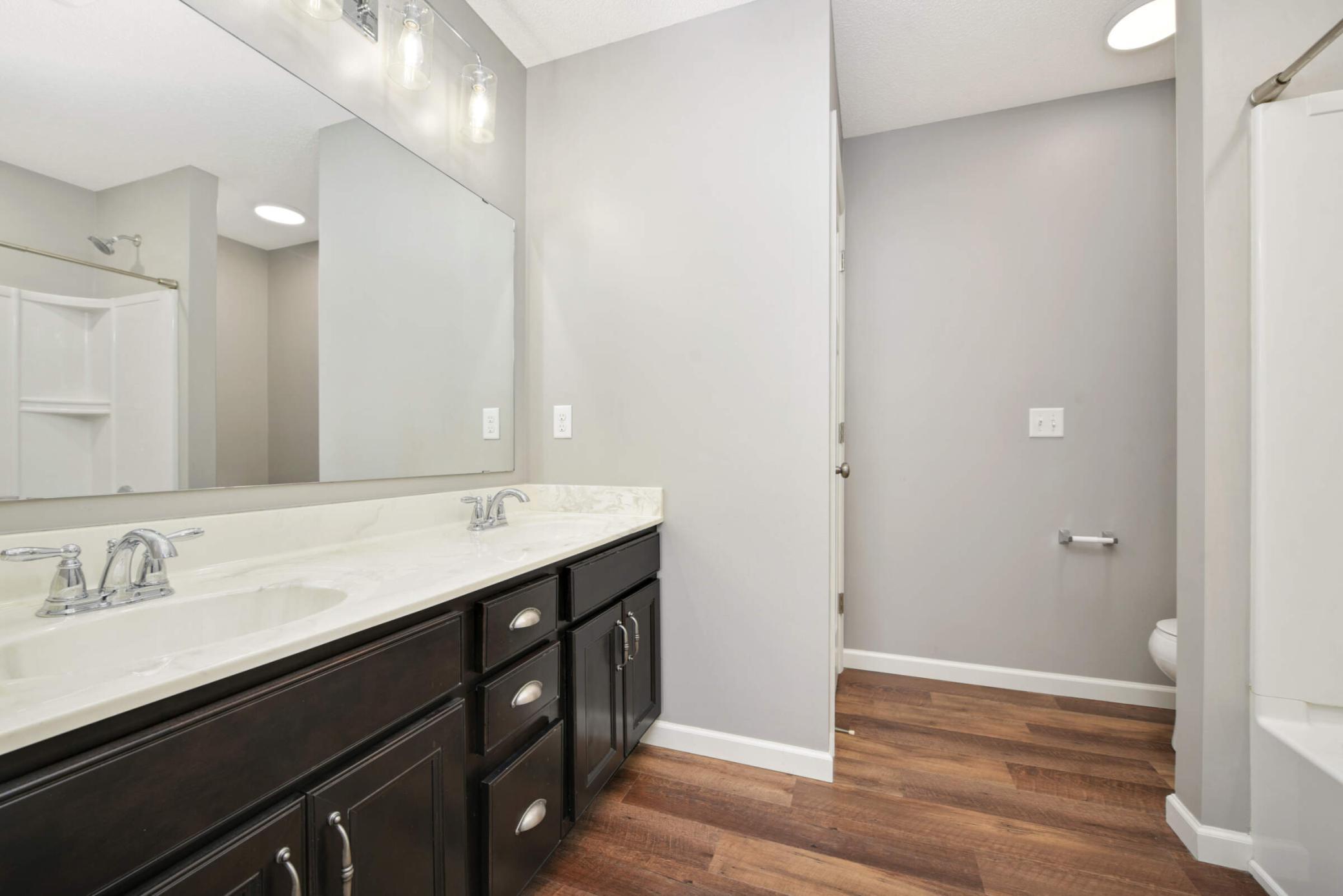 1207 139th Street E