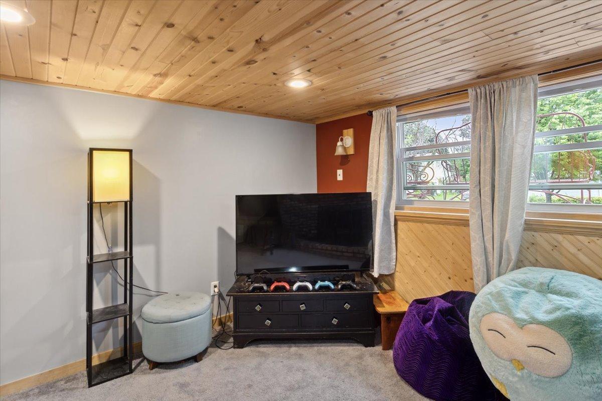 6325 Carleda Way