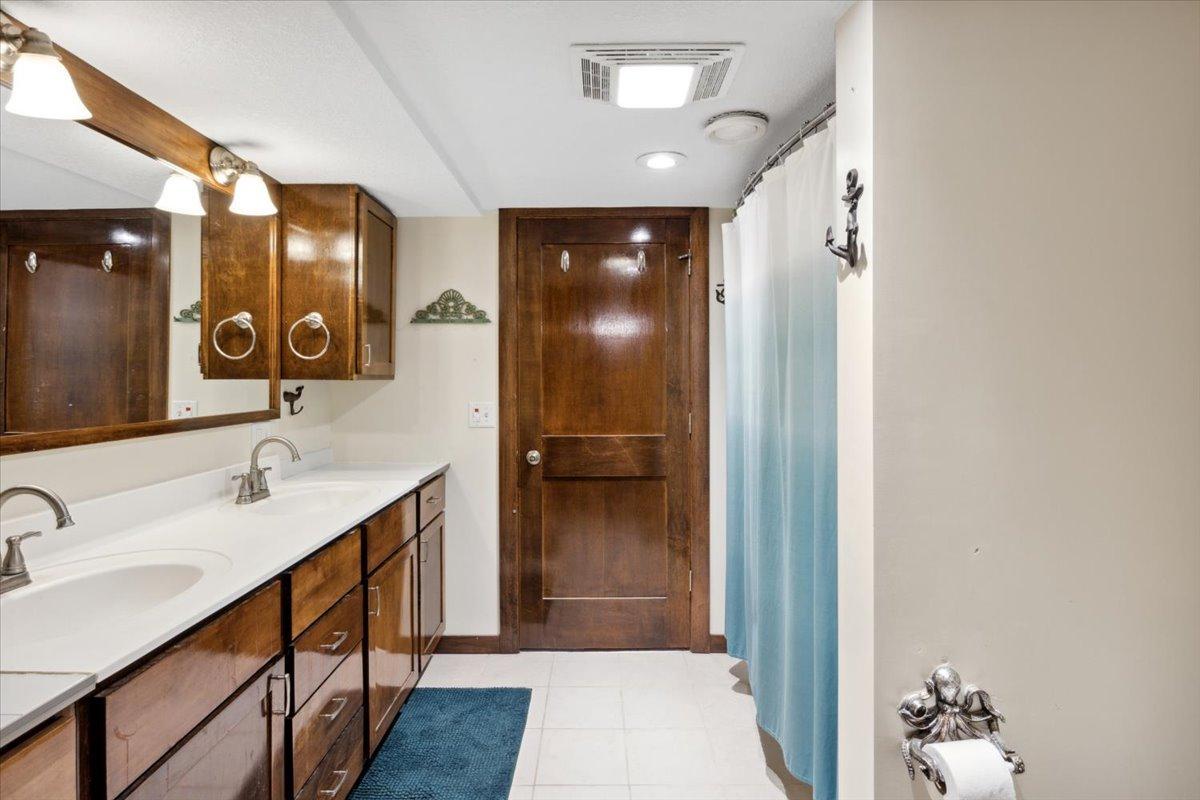 6325 Carleda Way