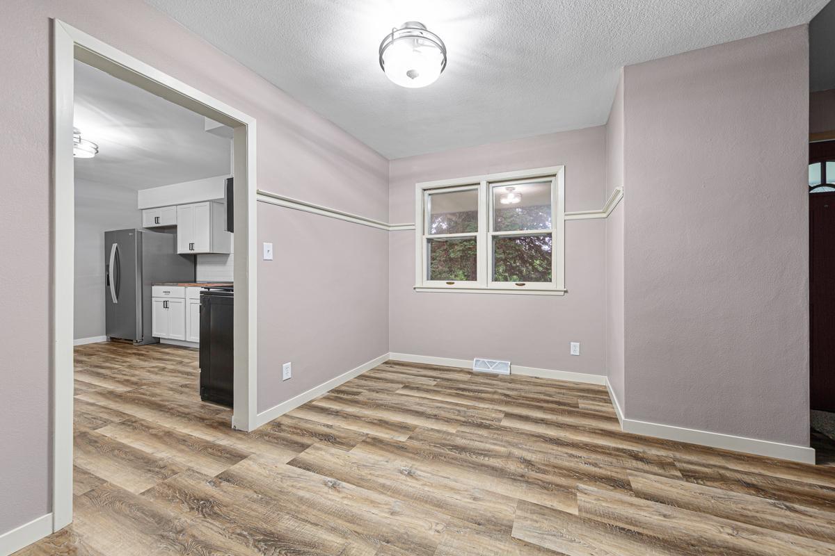 381 Skillman Avenue E
