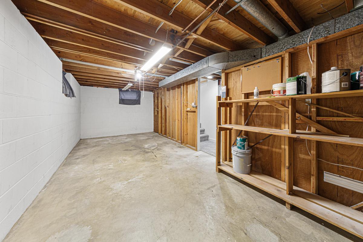 381 Skillman Avenue E