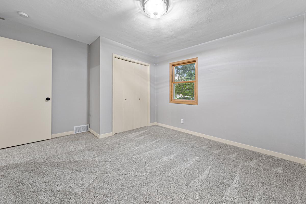 381 Skillman Avenue E