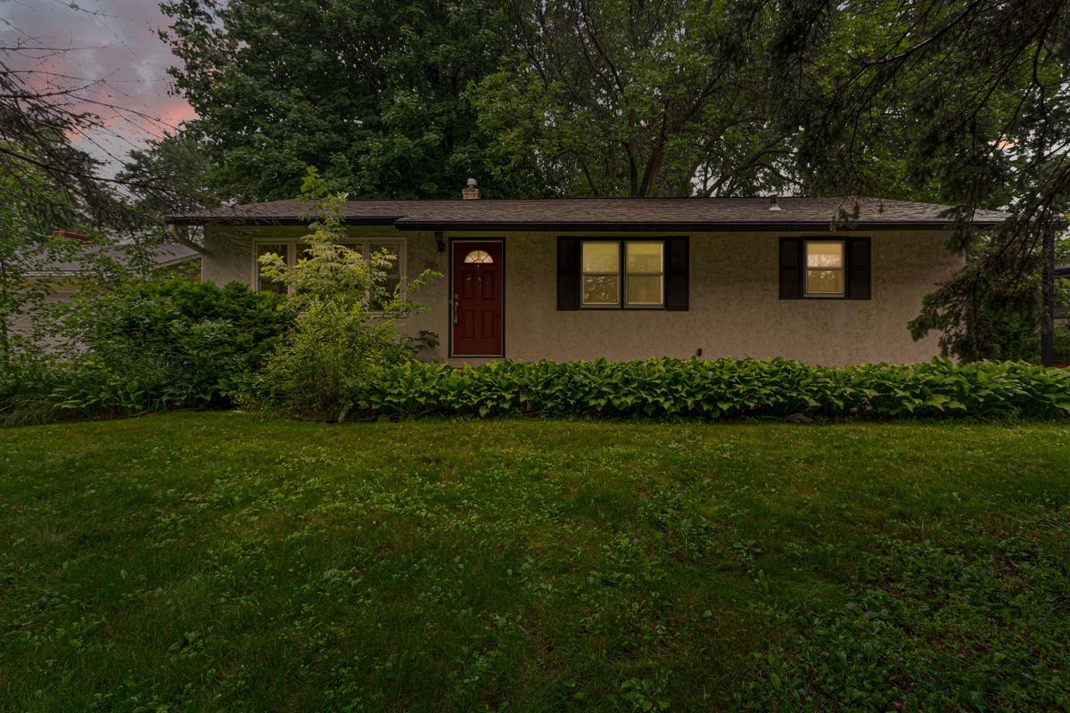 381 Skillman Avenue E