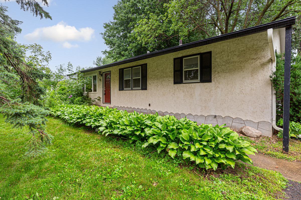 381 Skillman Avenue E