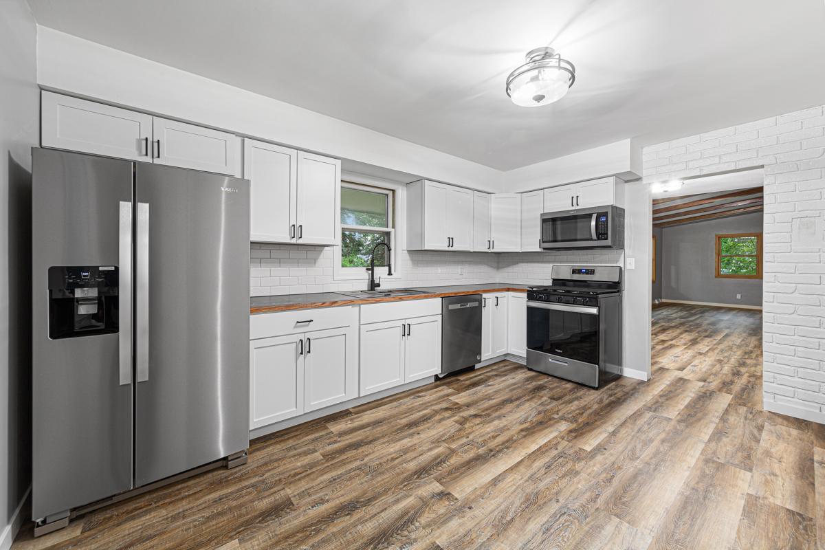 381 Skillman Avenue E