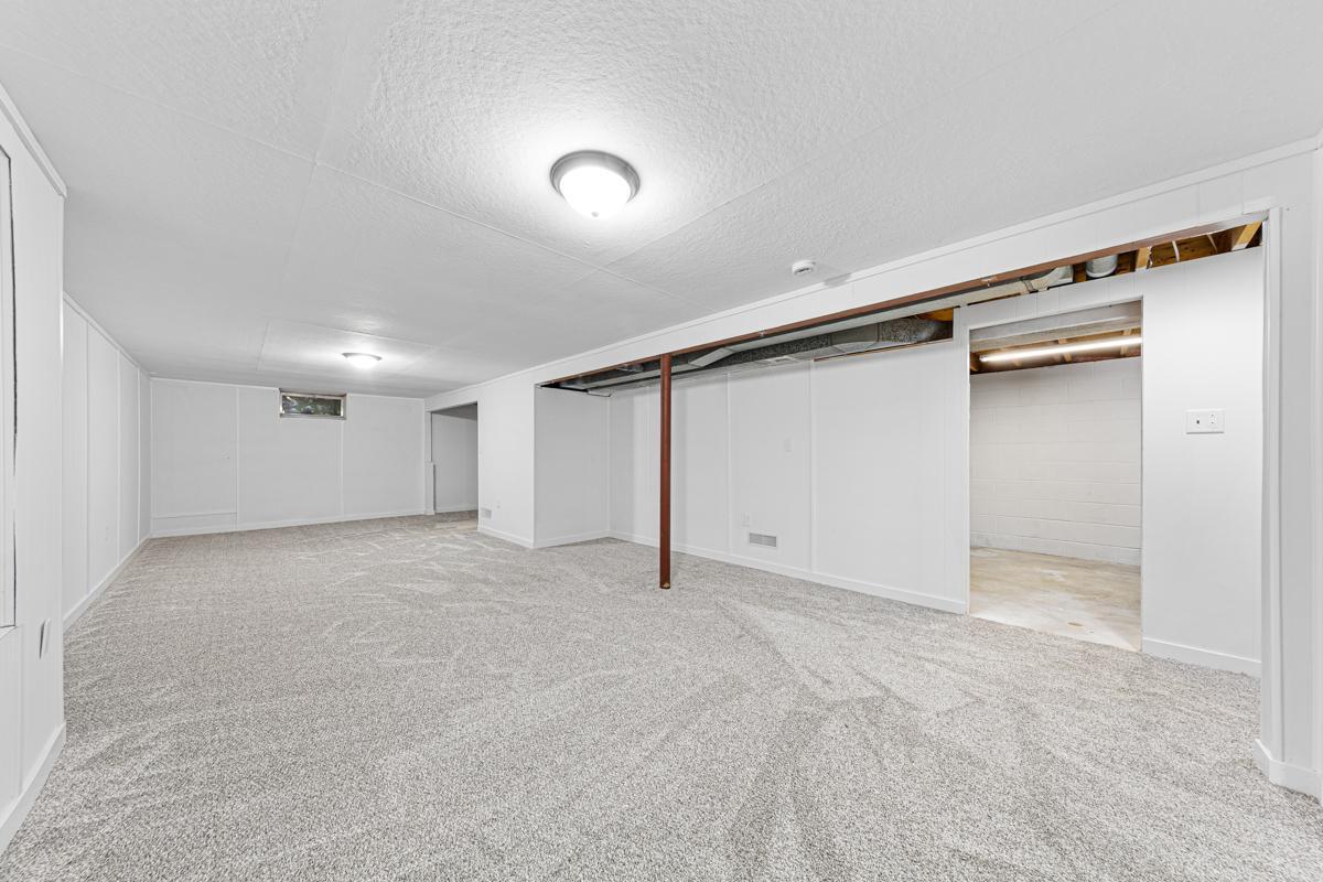 381 Skillman Avenue E