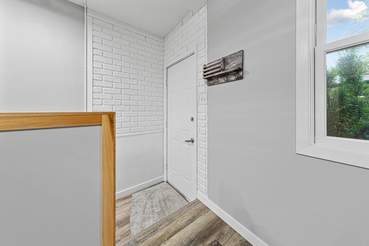 381 Skillman Avenue E