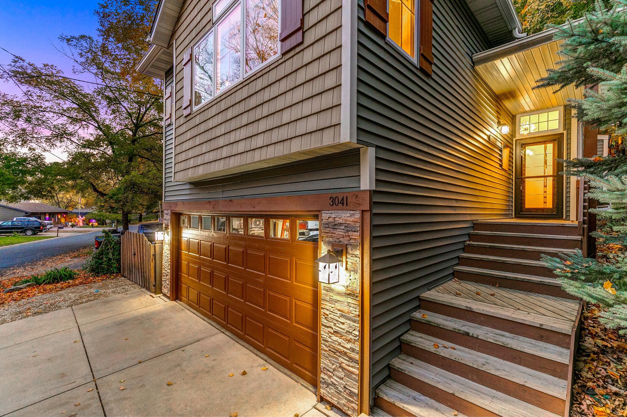 3041 Inverness Lane