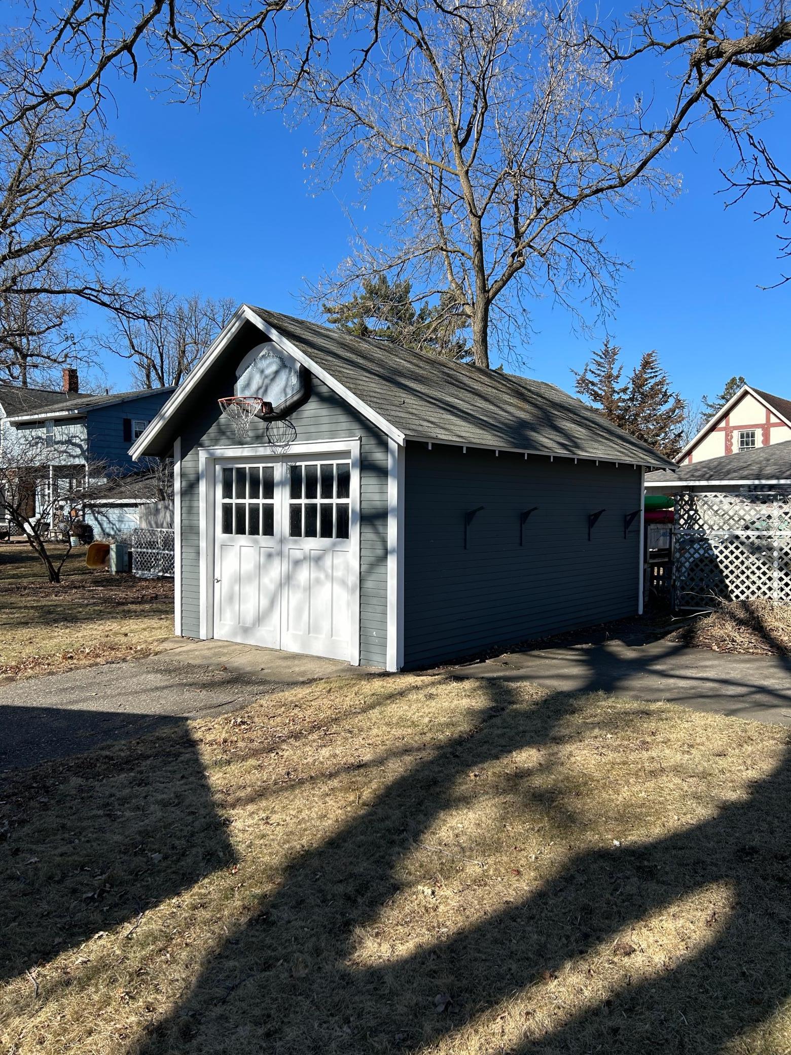 113 2nd Street SW