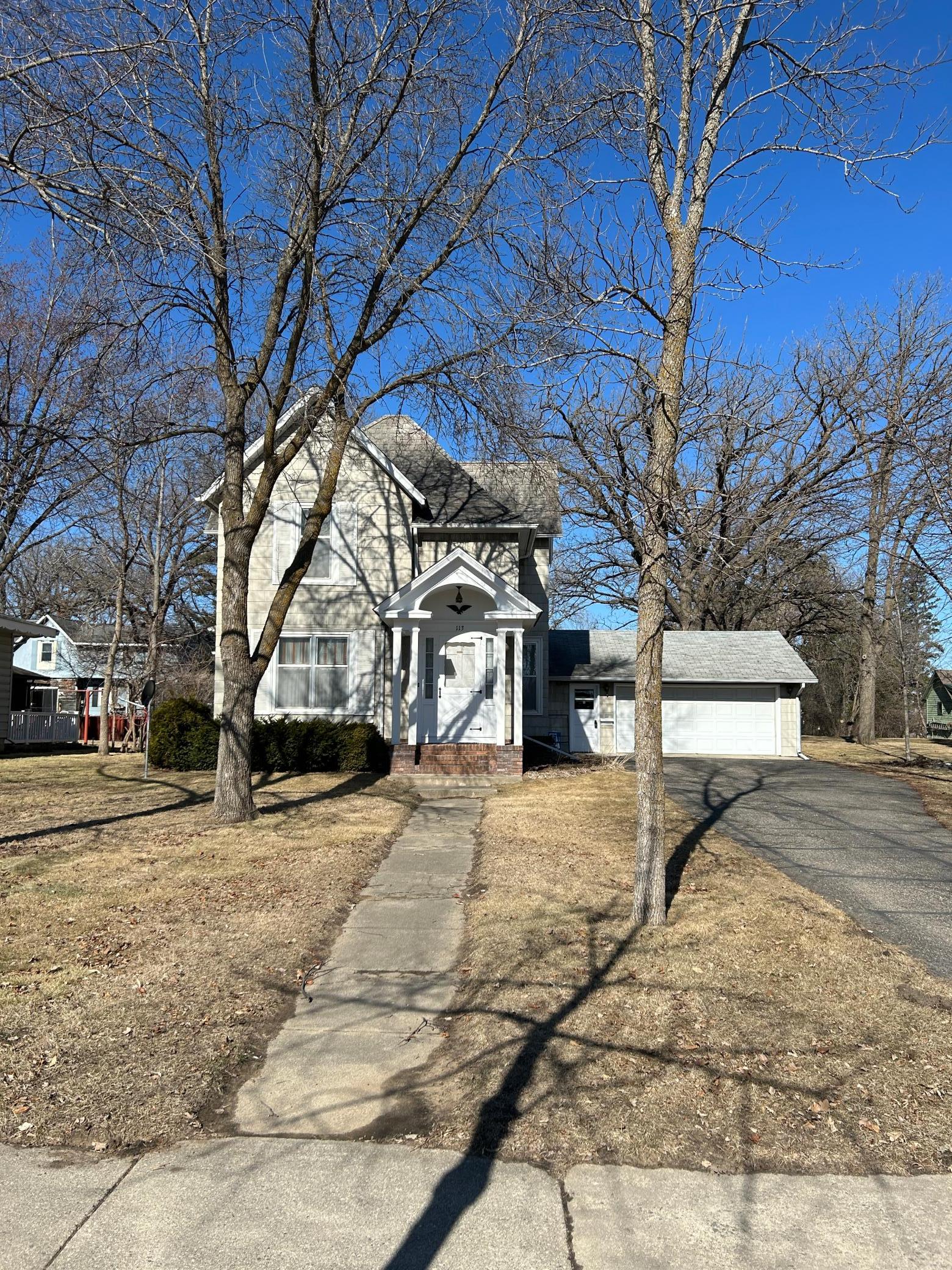 113 2nd Street SW