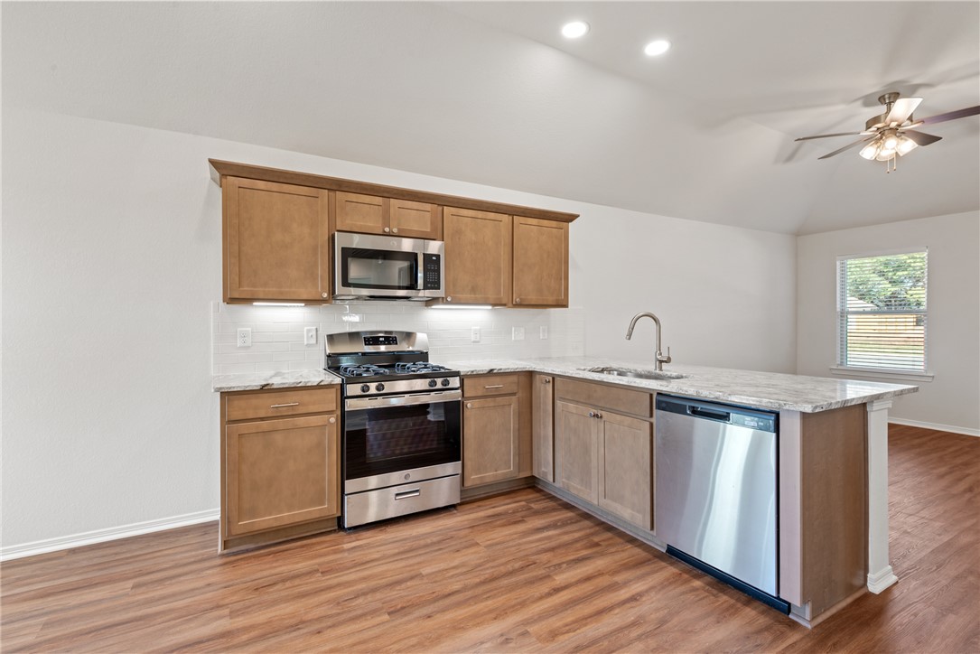 1231 High Street