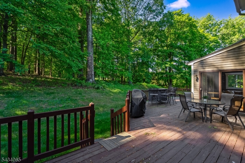 22 Hunters Cir