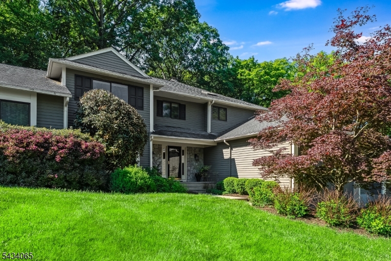 22 Hunters Cir