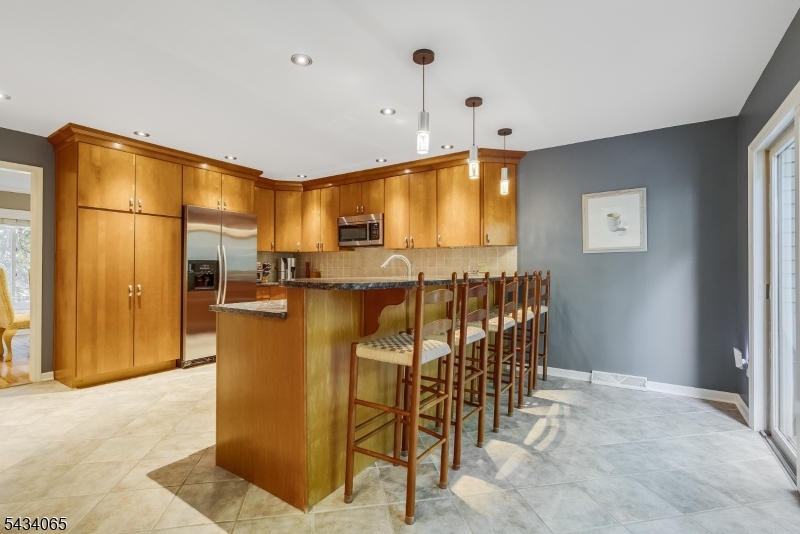 22 Hunters Cir