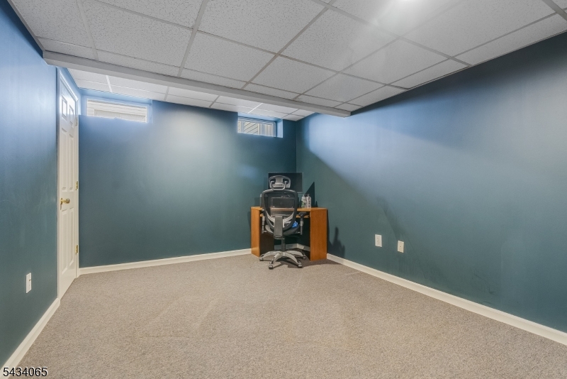22 Hunters Cir