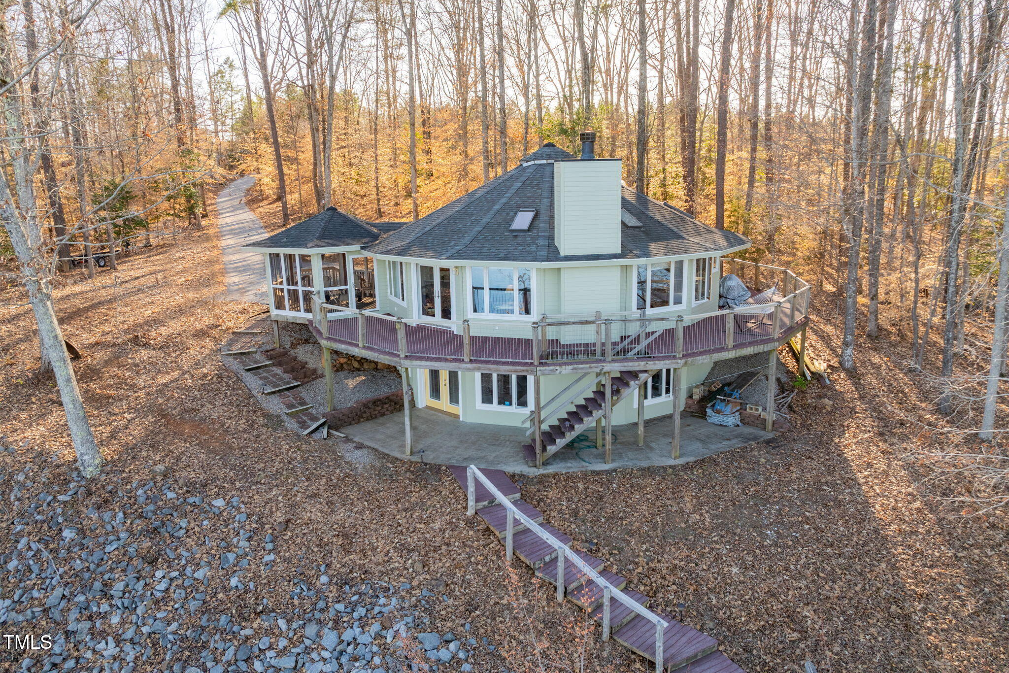 182 Songbird Creek Rd.