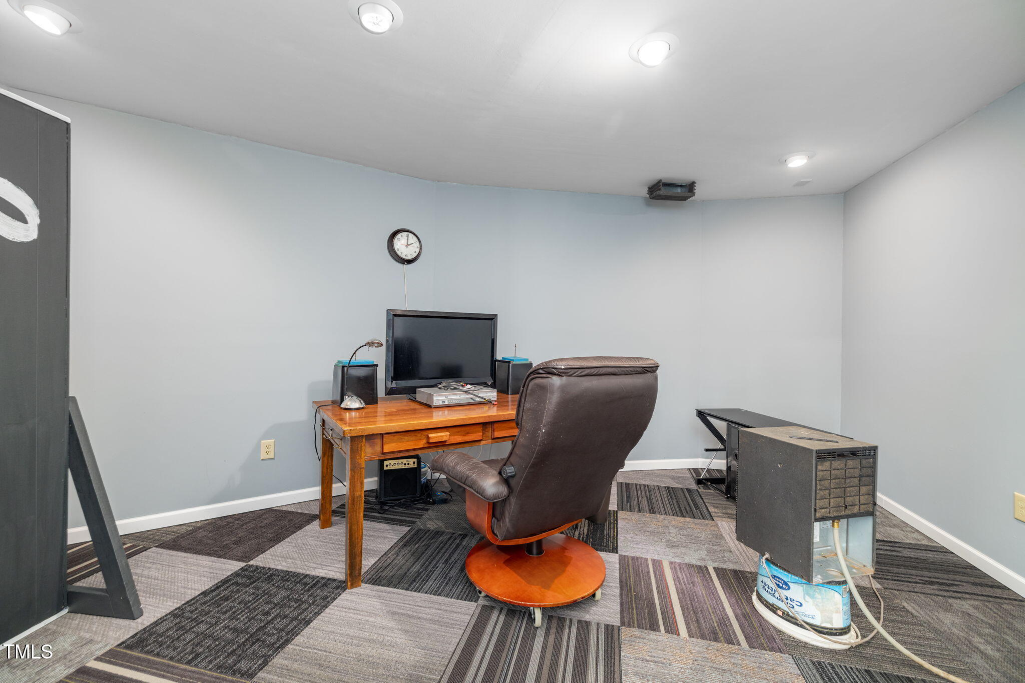 182 Songbird Creek Rd.