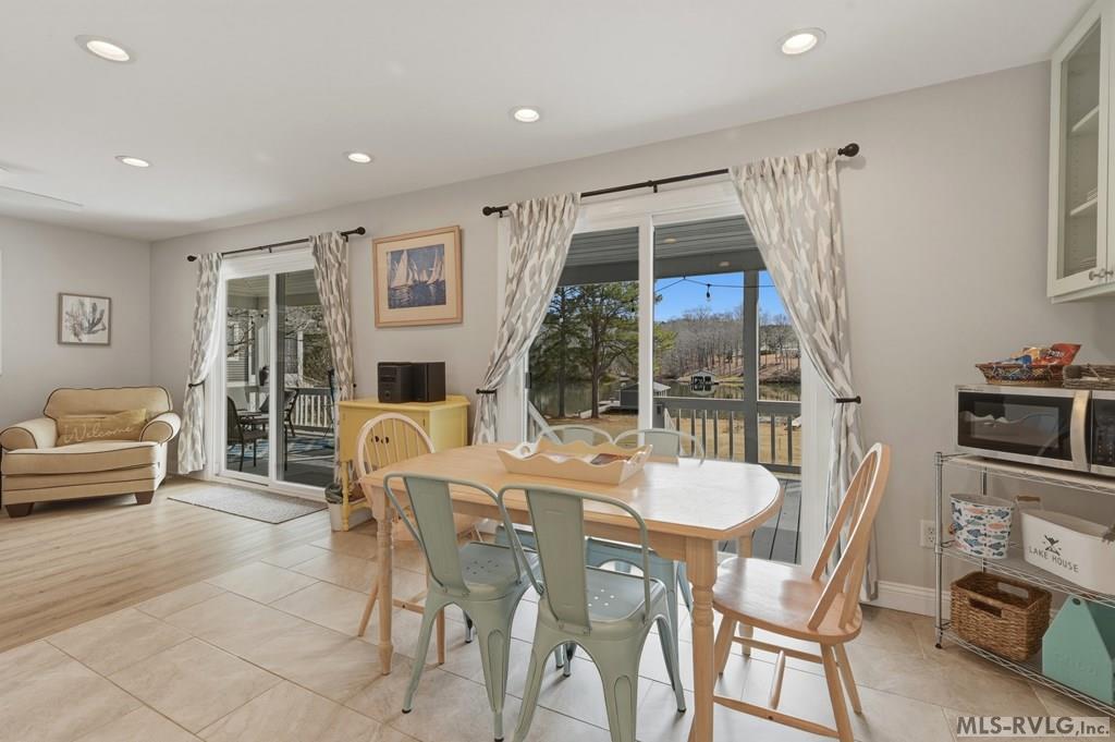 116 S Triton Point