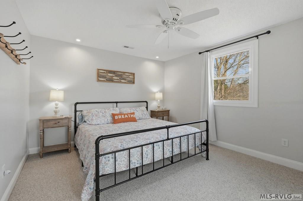 116 S Triton Point