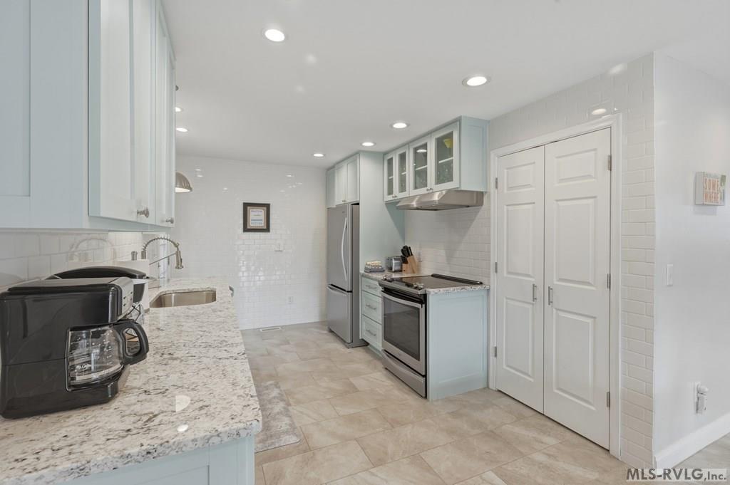 116 S Triton Point