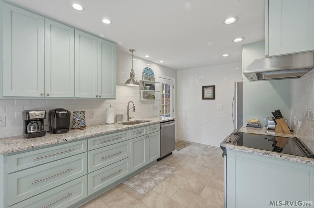 116 S Triton Point