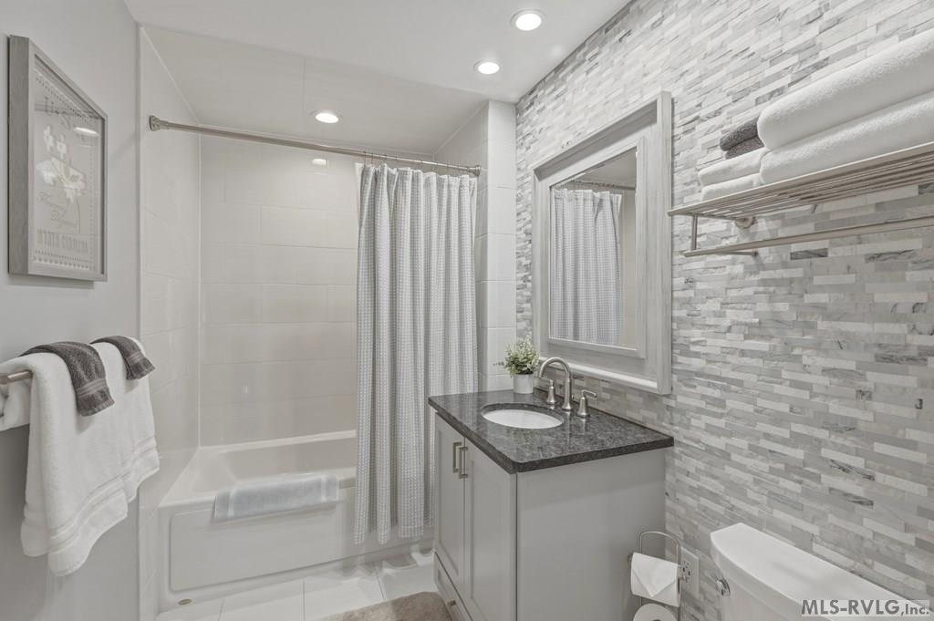 116 S Triton Point