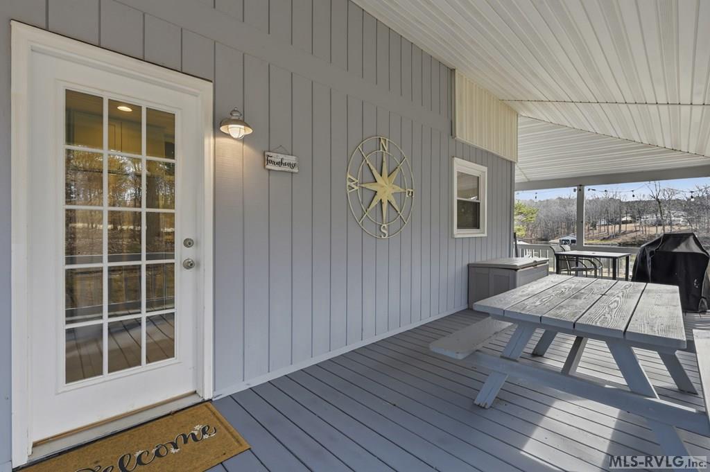 116 S Triton Point