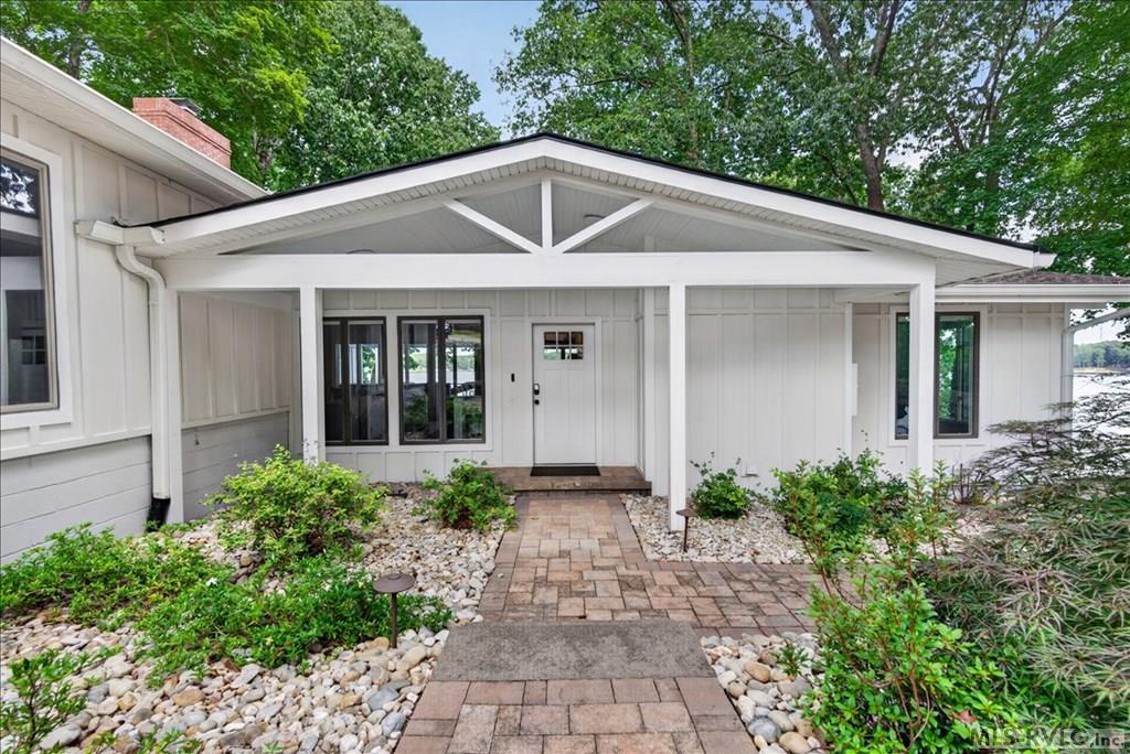 123 Pine Court