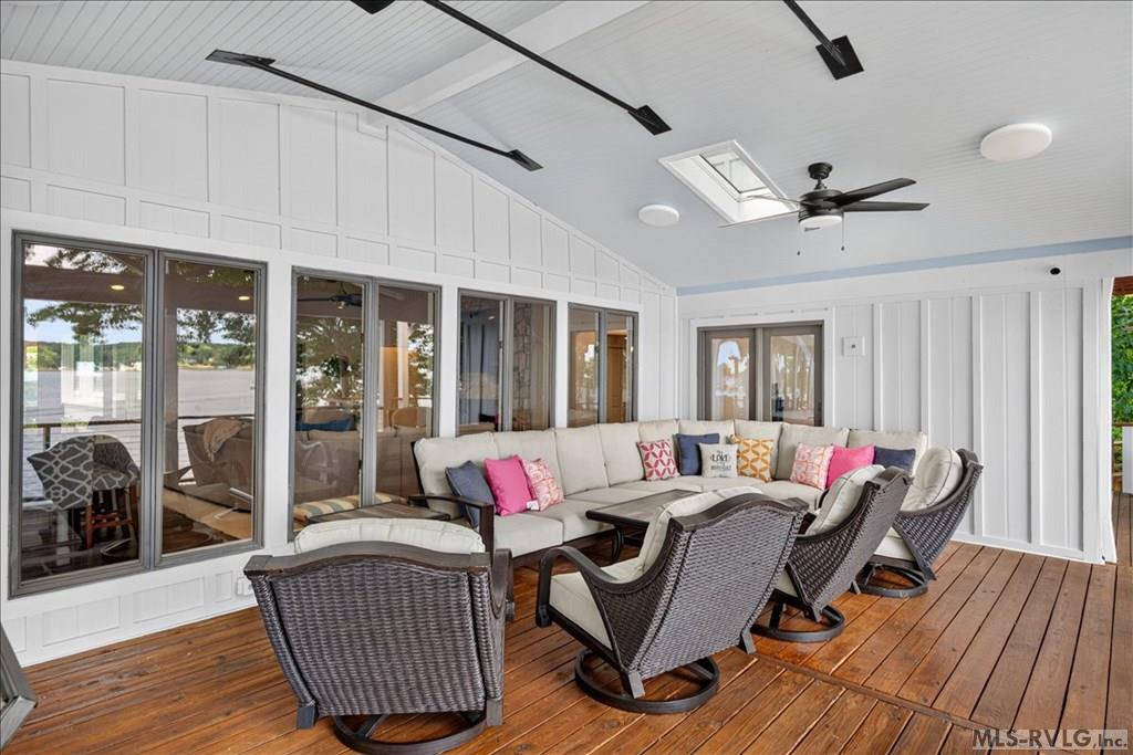 123 Pine Court