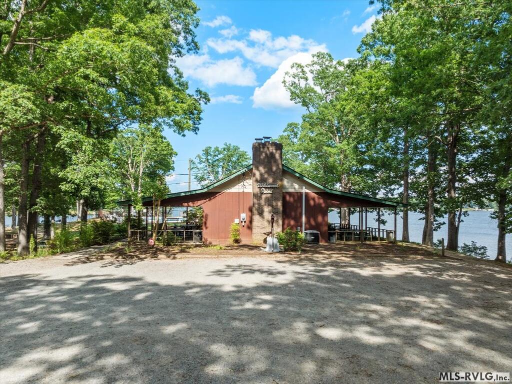 124 Pine Court