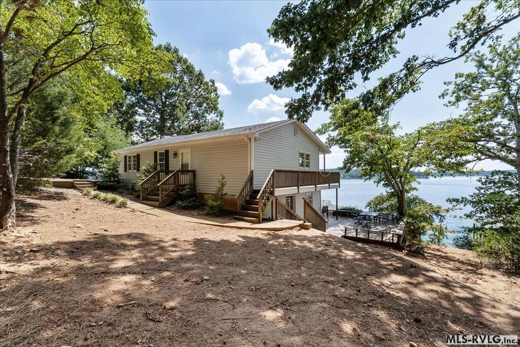 124 Pine Court