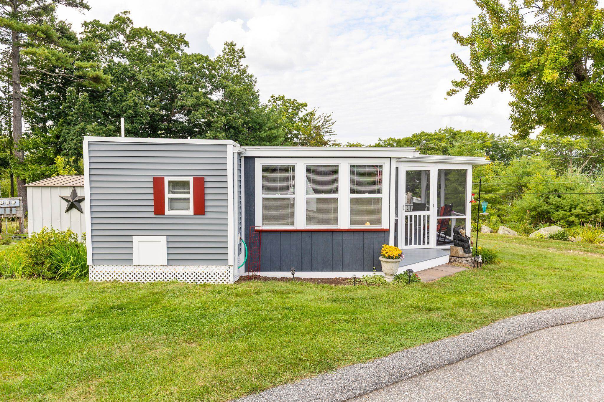 728 Scenic Road Unit: 109