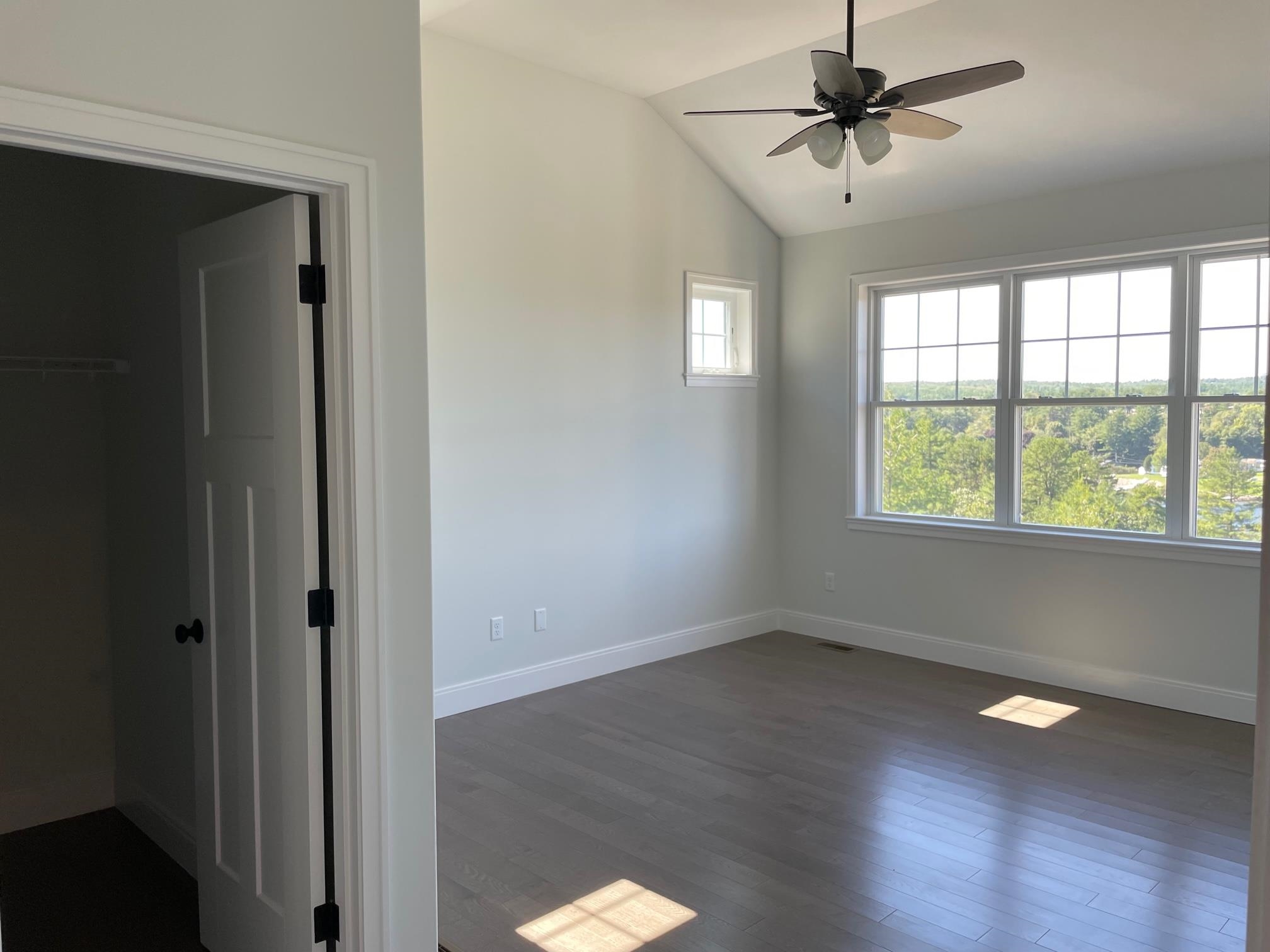 22 HUMMINGBIRD Drive