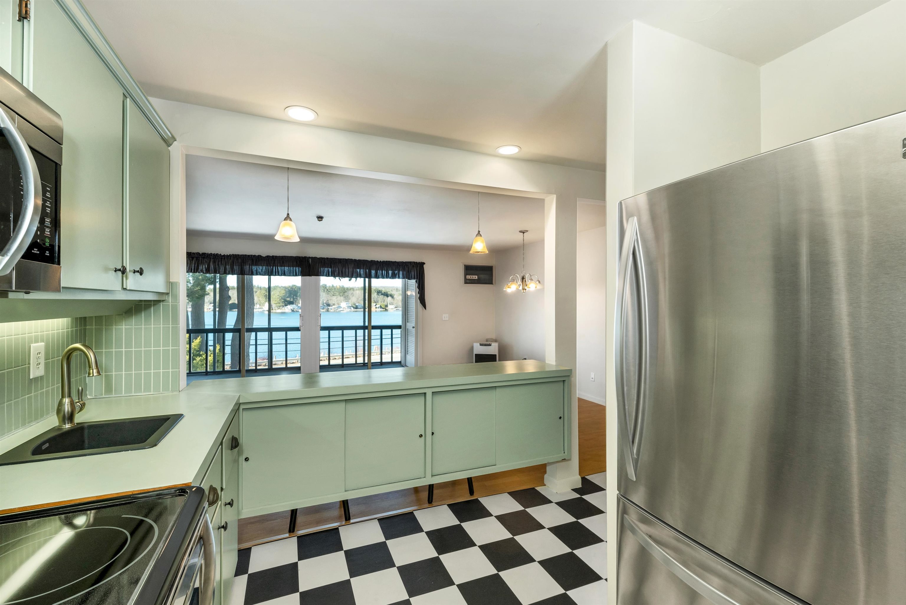 883 Weirs Boulevard Unit 4