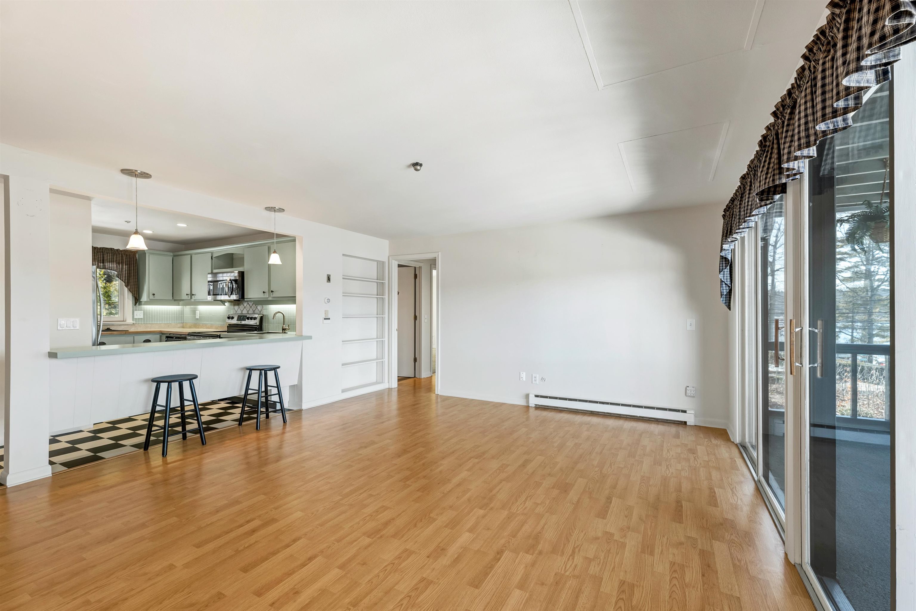 883 Weirs Boulevard Unit 4
