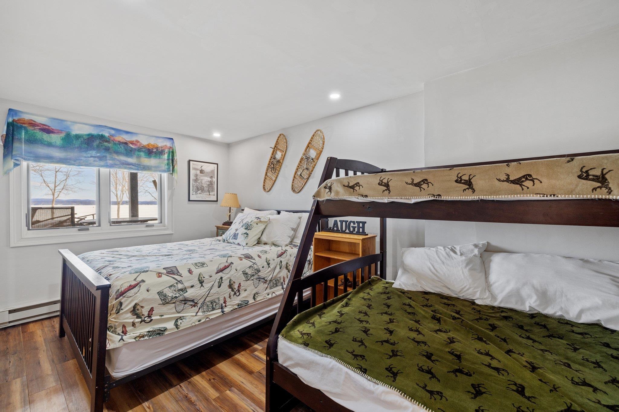 2696 Lake Shore Road Unit: 8