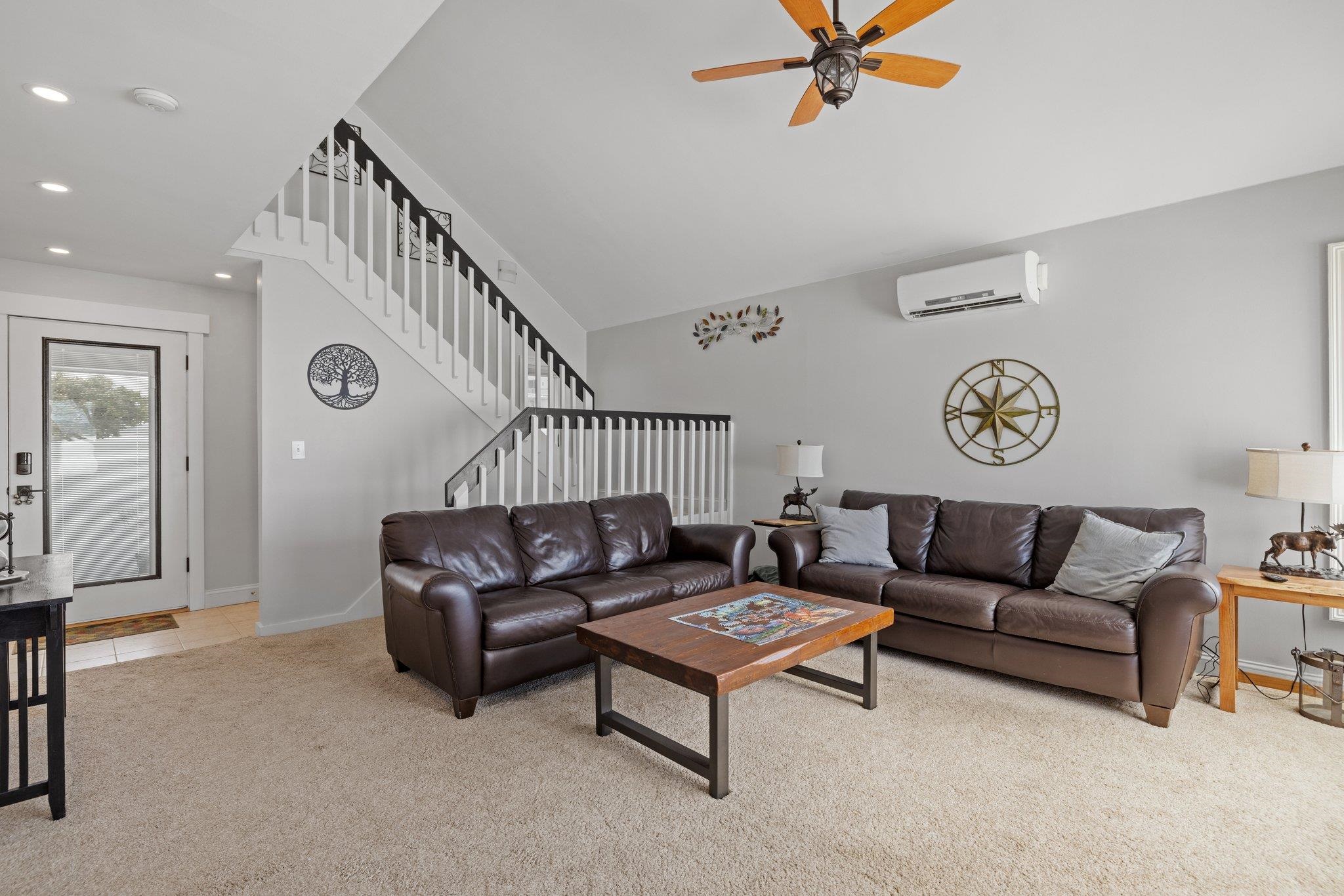 2696 Lake Shore Road Unit: 8