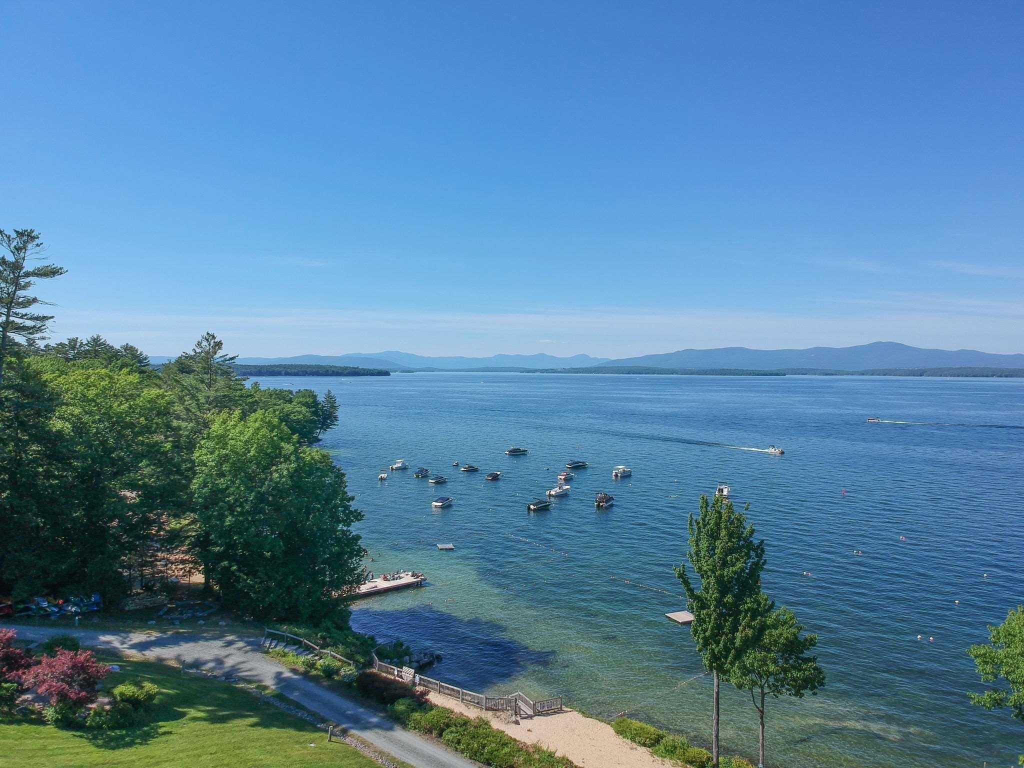 2696 Lake Shore Road Unit: 8