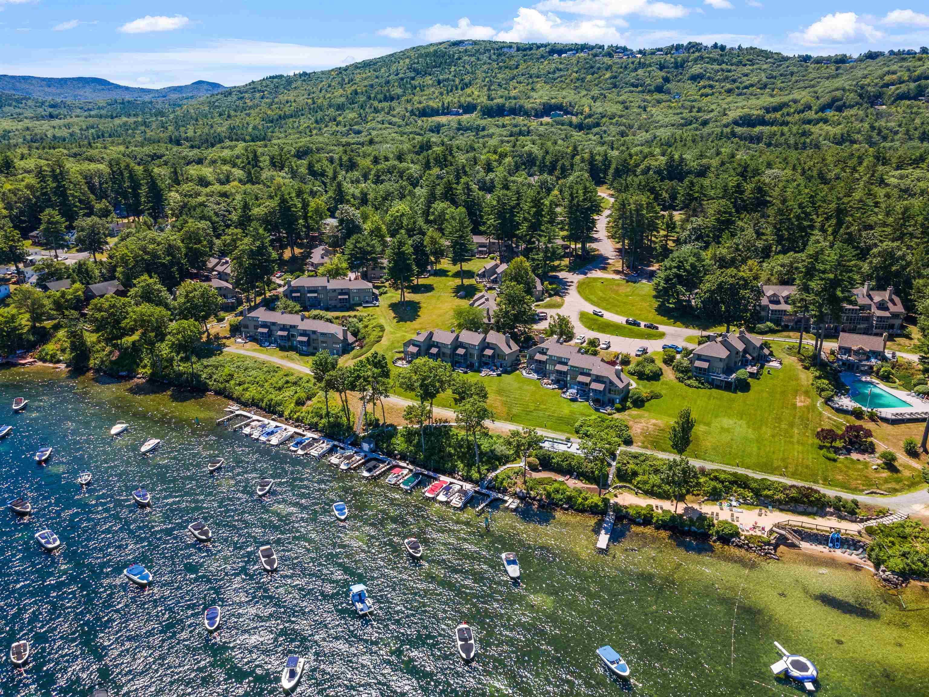 2696 Lake Shore Road Unit: 8